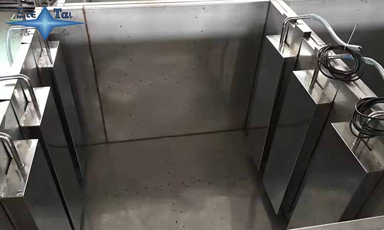 超聲波清洗設(shè)備中的震頭安裝在哪里好? 超聲波清洗設(shè)備中的震頭安裝在哪里好?